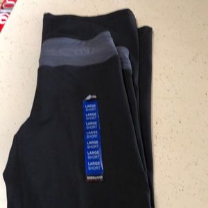 Black women’s pants large short length